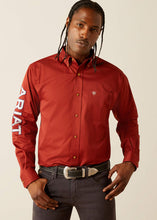 Load image into Gallery viewer, Ariat Men&#39;s Team Logo Twill Classic Button Down Shirt (Red) 10055288