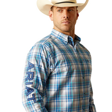 Load image into Gallery viewer, Ariat Men&#39;s Griffen Fitted Button Down Shirt (Blue) 10048390