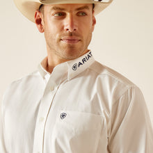 Load image into Gallery viewer, Ariat Men&#39;s Team Logo Twill Classic Fit Button Down Shirt (White) 10051337