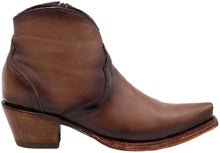 Load image into Gallery viewer, Silverton Patty All Leather Snip Toe Short Boots (Honey)